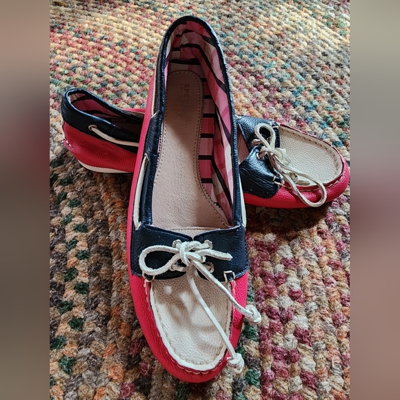 Sperry Women's Leather Tri-Color Boat Shoe, Size 9 Pink, White, and Blue - Picture 4 of 6
